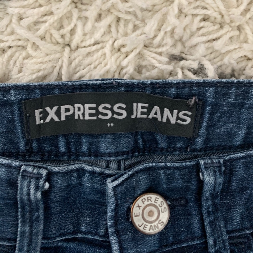 Express Jeans - Picture 3 of 4
